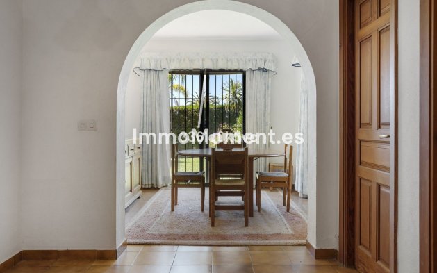 Wiederverkauf - Villa - Marbella - Las Chapas