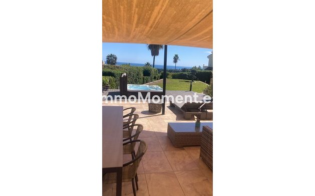 Wiederverkauf - Freistehende Villa - Estepona  - Estepona Centro