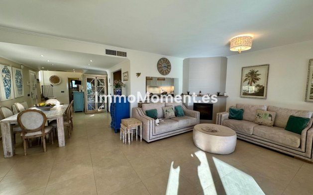 Wiederverkauf - Freistehende Villa - Estepona  - Estepona Centro