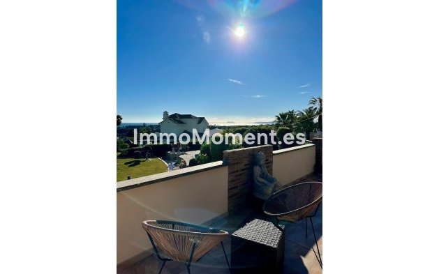 Wiederverkauf - Freistehende Villa - Estepona  - Estepona Centro