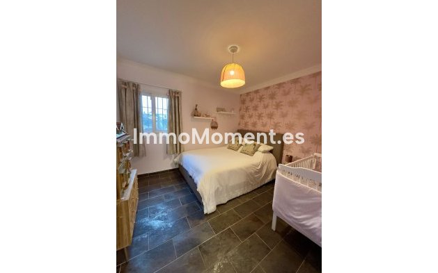 Wiederverkauf - Freistehende Villa - Estepona  - Estepona Centro