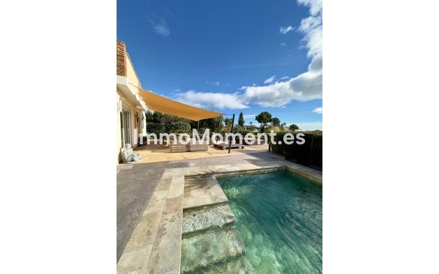 Wiederverkauf - Freistehende Villa - Estepona  - Estepona Centro