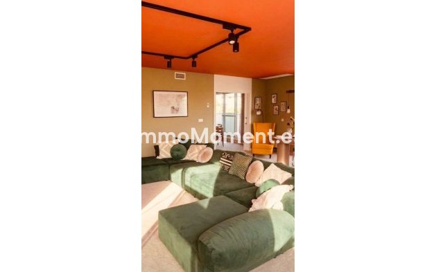 Resale - Apartment - Sotogrande