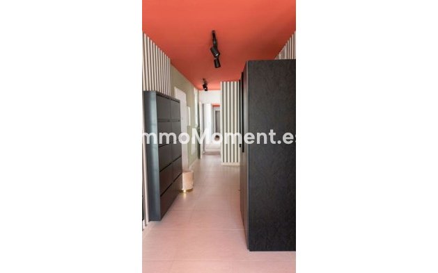 Resale - Apartment - Sotogrande