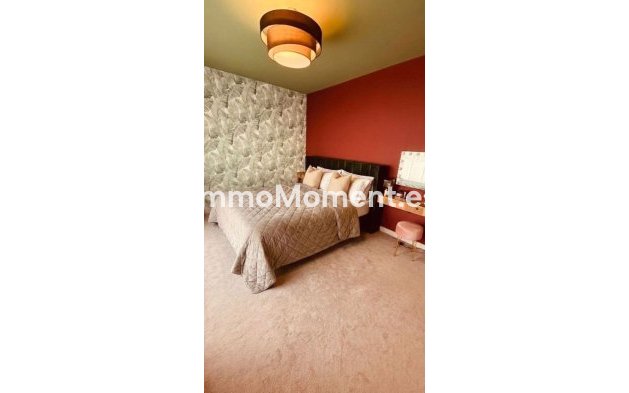 Resale - Apartment - Sotogrande