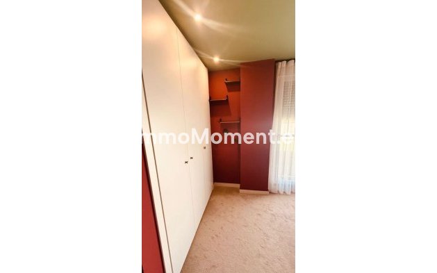 Resale - Apartment - Sotogrande