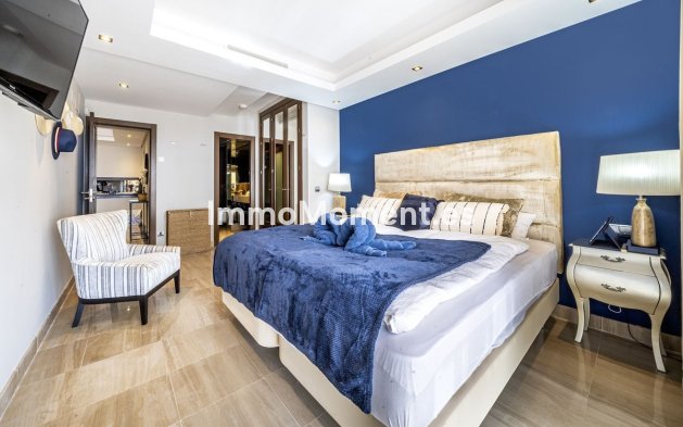 Resale - Apartment - Estepona - Estepona Centro