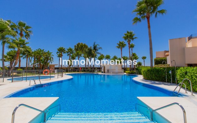 Resale - Apartment - Estepona - Estepona Centro