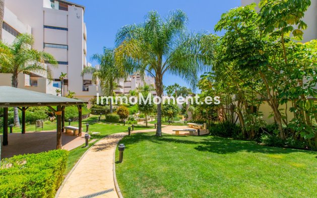 Resale - Apartment - Estepona - Estepona Centro