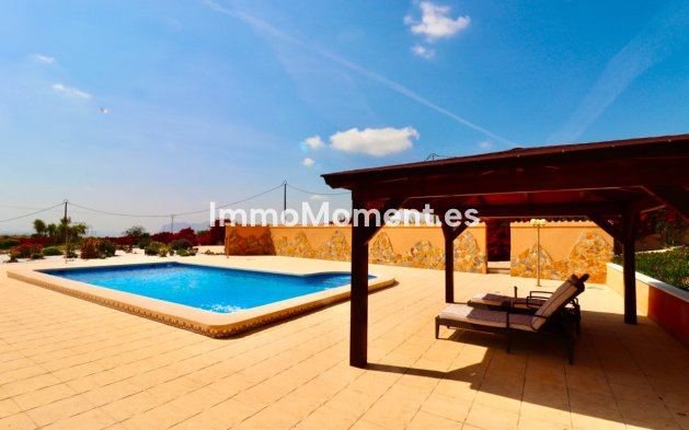 Resale - Detached villa - Albatera - Albatera Centro