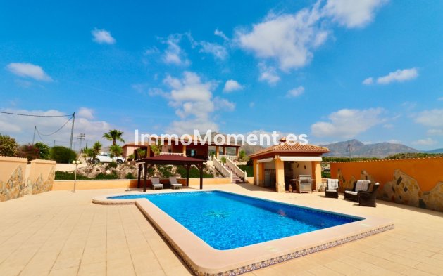 Resale - Detached villa - Albatera - Albatera Centro