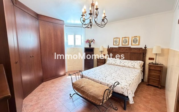 Resale - Villa - Orihuela - Orihuela Centro