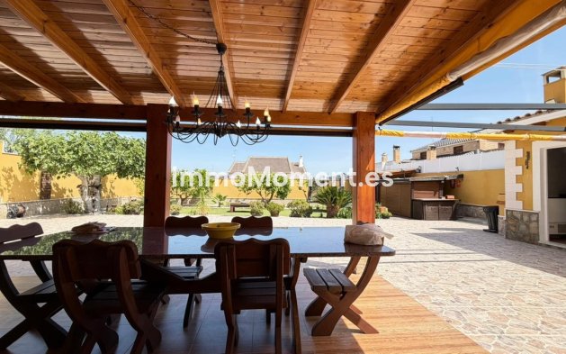 Resale - Villa - Orihuela - Orihuela Centro