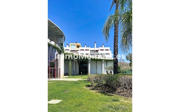 Wiederverkauf - Wohnung - Estepona  - Selwo