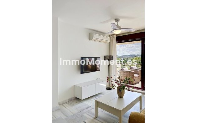 Wiederverkauf - Wohnung - Estepona  - Selwo