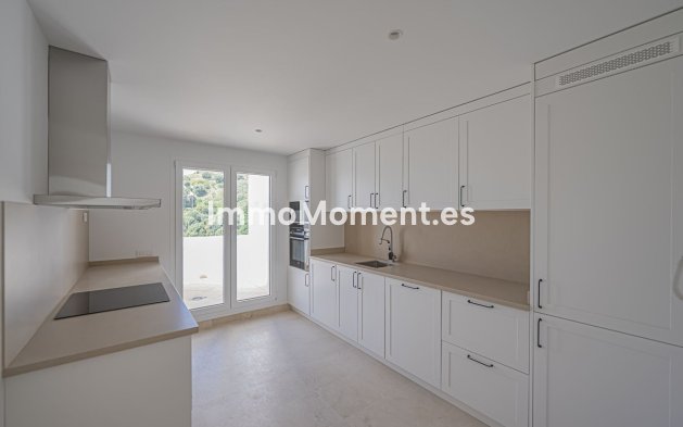 Revente - Appartement - Marbella - Nueva Andalucía