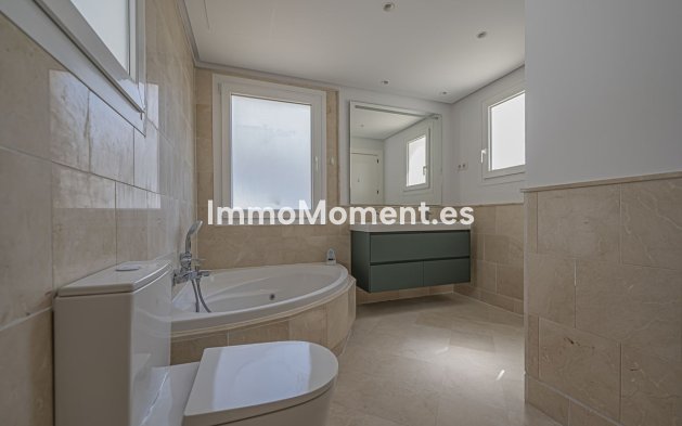 Revente - Appartement - Marbella - Nueva Andalucía