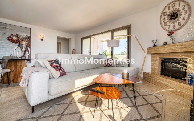 Resale - Apartment - Mijas - Calahonda