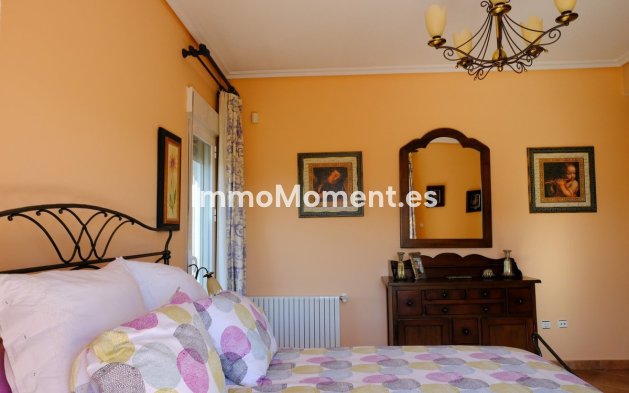 Resale - Villa - Orihuela - Orihuela Centro