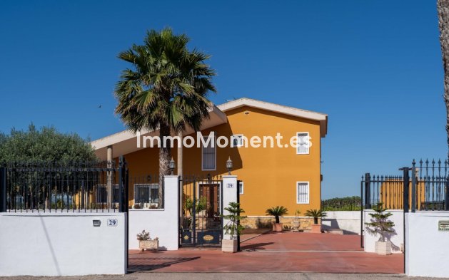Resale - Villa - Orihuela - Orihuela Centro