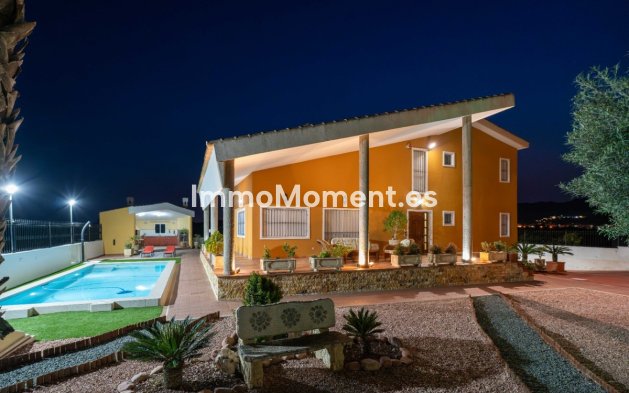 Resale - Villa - Orihuela - Orihuela Centro