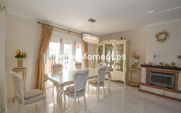 Resale - Villa - Orihuela - Orihuela Costa