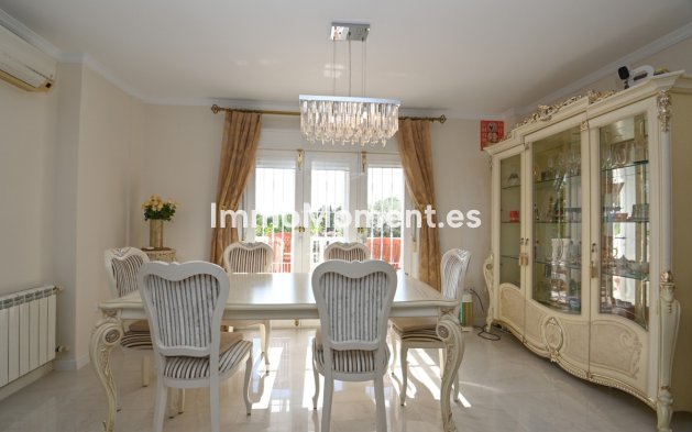 Resale - Villa - Orihuela - Orihuela Costa