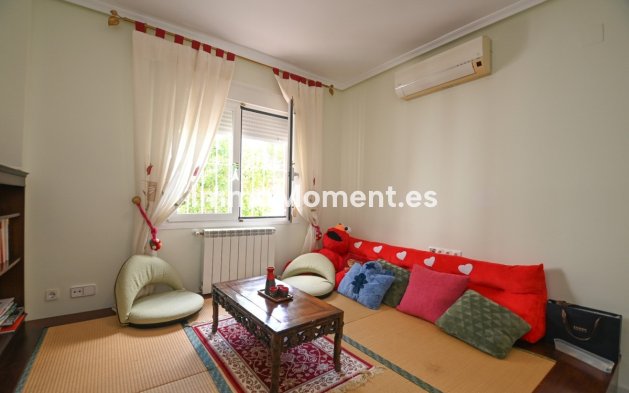 Resale - Villa - Orihuela - Orihuela Costa