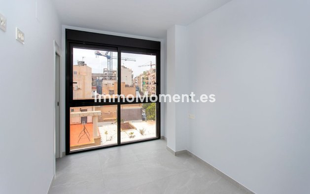Resale - Apartment - Torrevieja - Torrevieja Centro