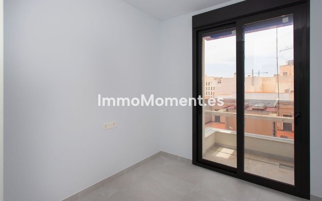 Resale - Apartment - Torrevieja - Torrevieja Centro
