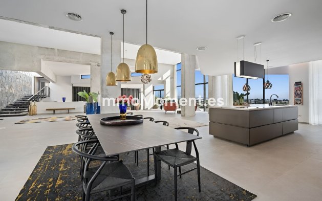 Bestaande woning - Vrijstaande villa - El Paraiso - New Golden Mile