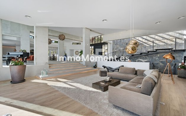 Bestaande woning - Vrijstaande villa - El Paraiso - New Golden Mile