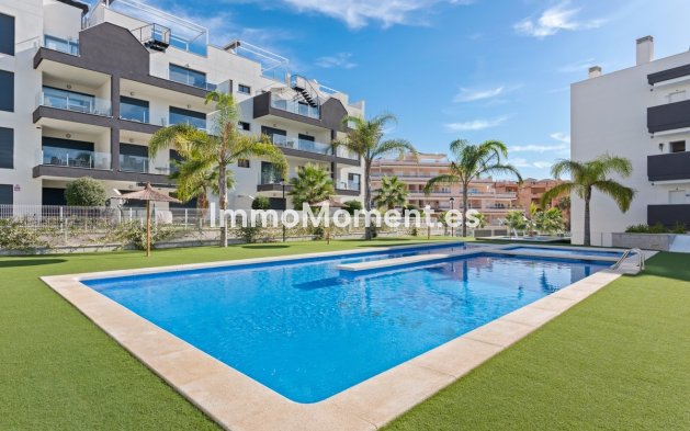 Resale - Apartment - Orihuela - Villamartin