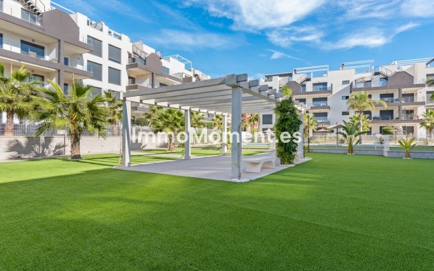 Resale - Apartment - Orihuela - Villamartin