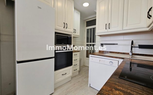 Resale - Apartment - Torrevieja - Torrevieja Centro