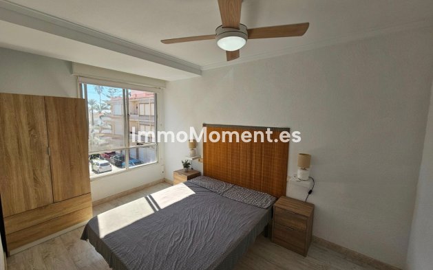 Resale - Apartment - Torrevieja - Torrevieja Centro