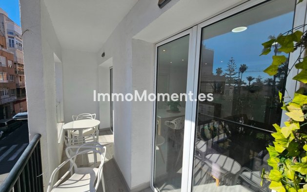 Resale - Apartment - Torrevieja - Torrevieja Centro