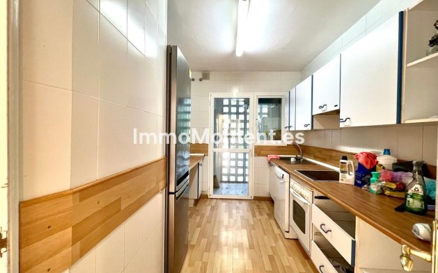 Resale - Apartment - Marbella - Marbella Centro
