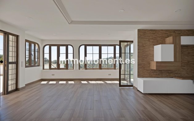 Wiederverkauf - Freistehende Villa - Marbella - Marbella Centro