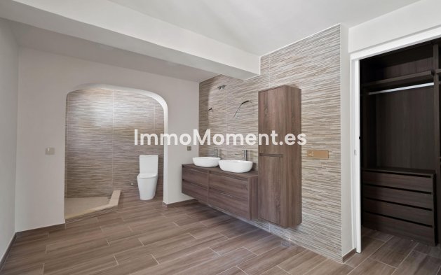 Wiederverkauf - Freistehende Villa - Marbella - Marbella Centro