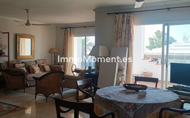 Resale - Apartment - Marbella - Guadalmina Alta