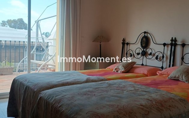 Resale - Apartment - Marbella - Guadalmina Alta