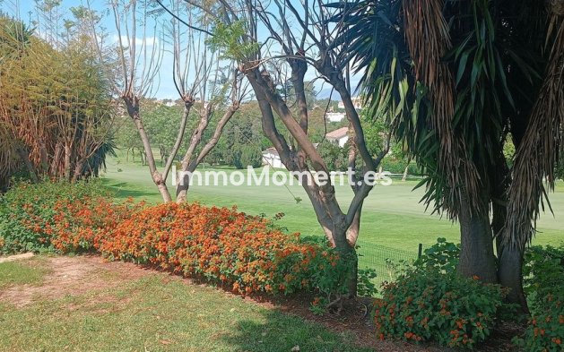 Resale - Apartment - Marbella - Guadalmina Alta