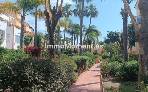 Resale - Apartment - Marbella - Guadalmina Alta