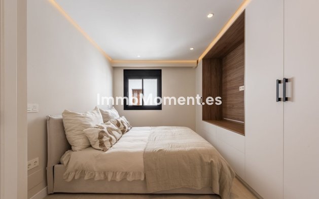 Revente - Appartement - Estepona  - Estepona Centro