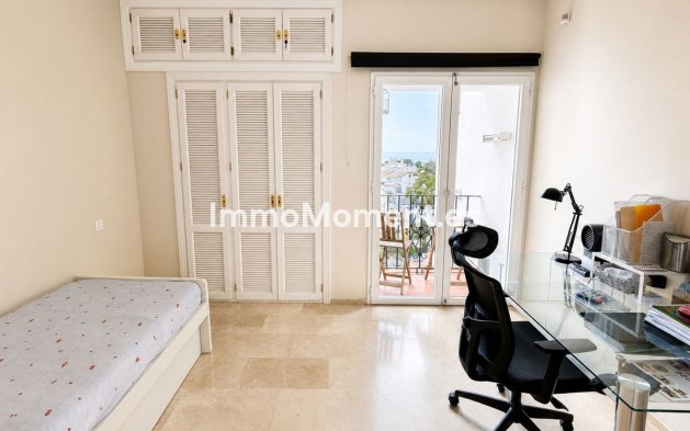 Resale - Apartment - Manilva - La Duquesa