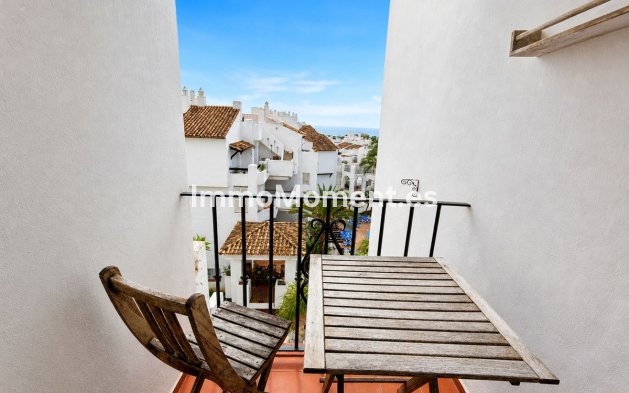 Resale - Apartment - Manilva - La Duquesa