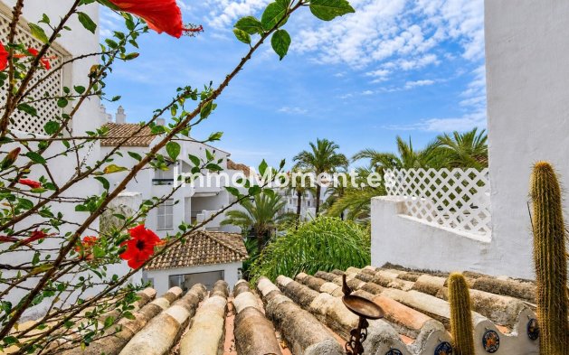 Resale - Apartment - Manilva - La Duquesa