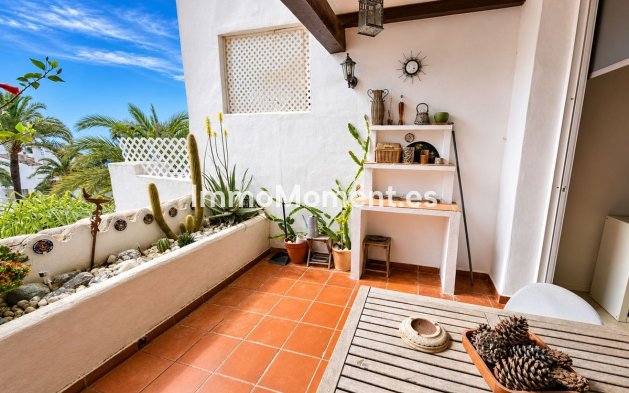 Resale - Apartment - Manilva - La Duquesa