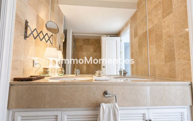 Resale - Apartment - Manilva - La Duquesa